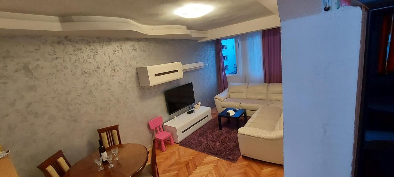 Apartament Dublin Stan Na Dan U Marsala Tita Bar Zewnętrze zdjęcie